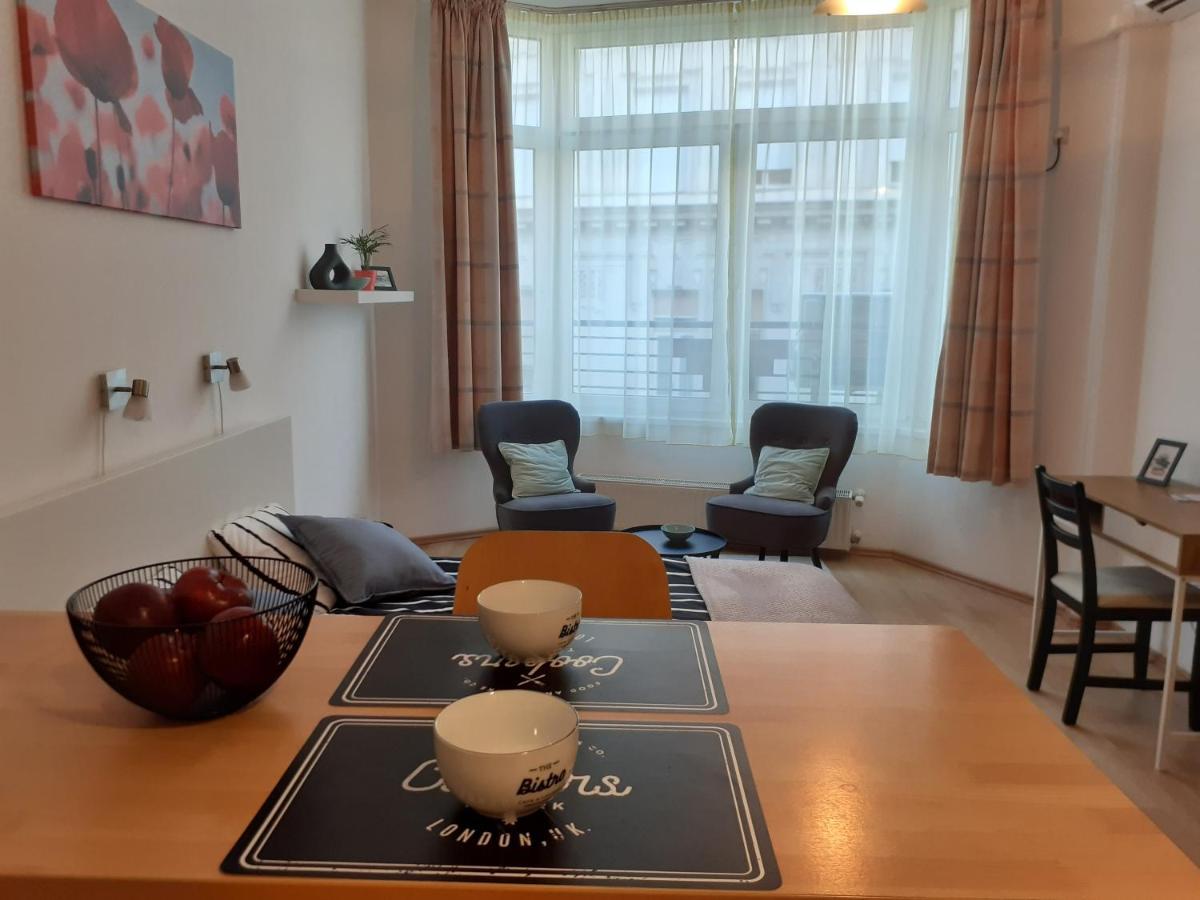 Central Belvedere Apartman Budapest Luaran gambar